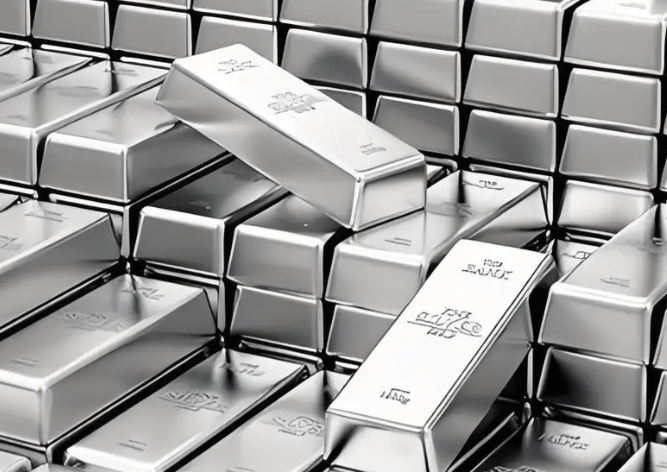 白银暴跌15%后一日暴涨近8%！白银经历五年最大单日跌幅后反弹回升