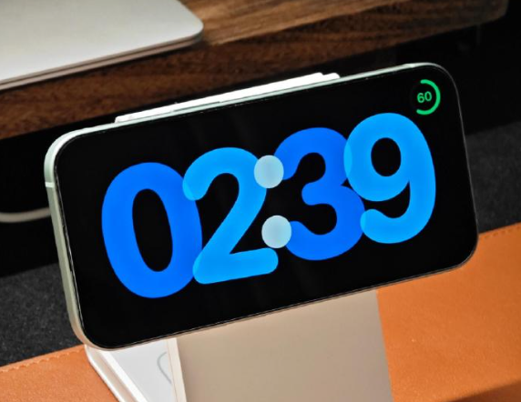 元旦假期结束今天调休上班!iPhone用户闹钟没响没办法