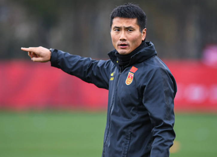 国足新帅正式亮相！邵佳一作为国足主帅首次公开亮相