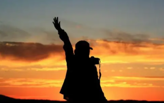 中国科协:适当“自作多情”有益身心 什么是健康自恋有什么好处 中国科协:适当“自作多情”有益身心 什么是健康自恋有什么好处