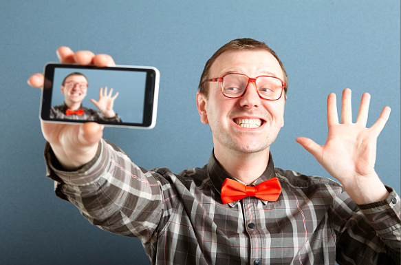 过年如何防止孩子沉迷手机?2026各年龄段孩子电子产品使用建议来啦! 过年如何防止孩子沉迷手机?2026各年龄段孩子电子产品使用建议来啦!