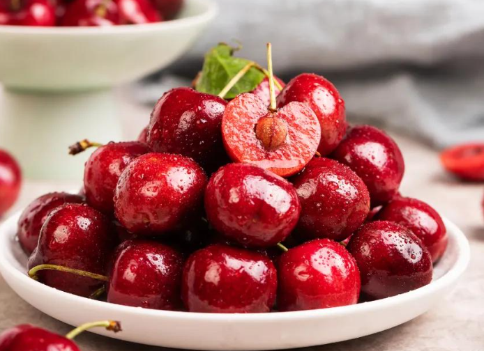 车厘子含褪黑素能助眠吗?车厘子颜色越深褪黑素越多?