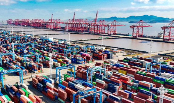 全球首个!超14亿吨大港来了 2025年宁波舟山港完成货物吞吐量超14亿吨