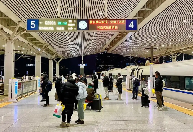 无夜间车次运行火车站会关闭吗?12306回应无车次车站夜间会清场 无夜间车次运行火车站会关闭吗?12306回应无车次车站夜间会清场