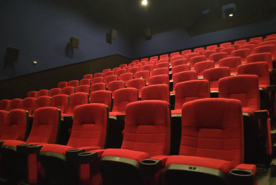 我国LED影厅数量全球第一 2025年我国LED电影屏订单总量同比增长50%左右.