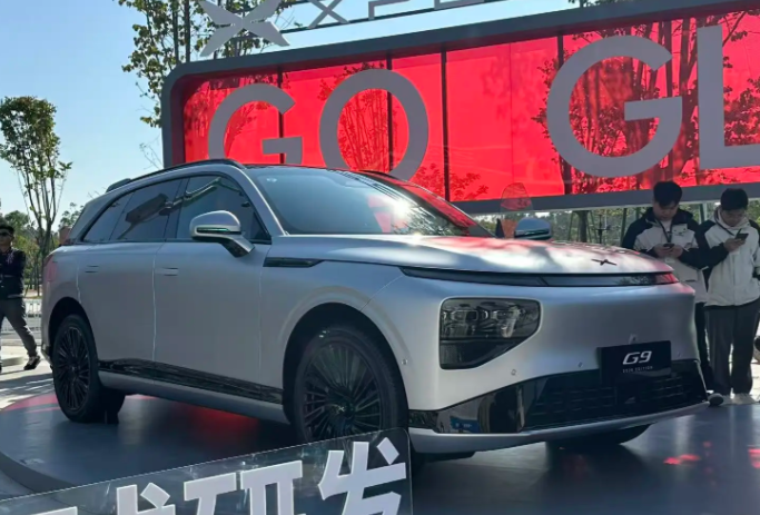 2026款小鹏汽车四车齐发!小鹏 P7+18.68万起G7增程同步登场