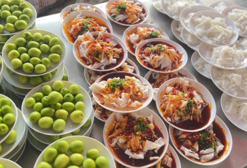 农村办席百人以上要留菜样，强制留菜样筑牢舌尖安全防线