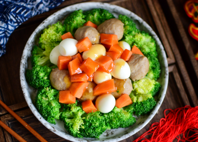 2026年夜饭准备这6道素菜，解腻刮油超爽口颜值高还讨彩头