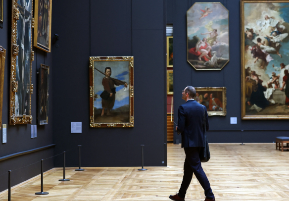 巴黎卢浮宫博物馆开始执行“双轨票价” 卢浮宫博物馆门票对非欧盟游客涨价