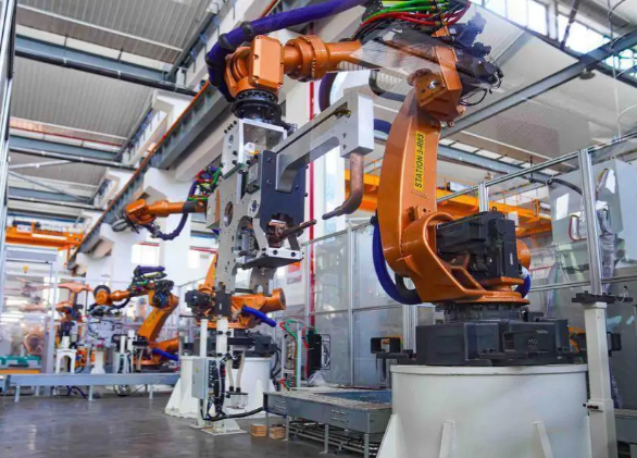 中国工业机器人出口增速超48% 中国工业机器人市场份额全球第二