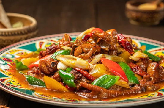 新疆大盘鸡怎么成了河南“省菜” 河南哪里的新疆大盘鸡最好吃