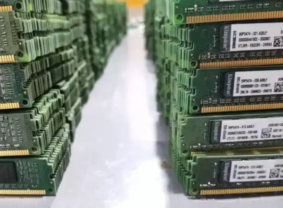 16G内存条的价格涨幅超过3倍 不分品牌内存条全线涨价 16G内存条的价格涨幅超过3倍 不分品牌内存条全线涨价