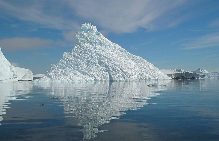 世界最大冰山迎来崩解最后阶段：昔日世界最大冰山为何在几周内崩解？