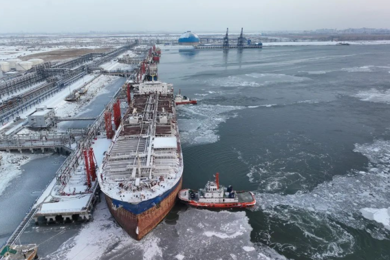 渤海辽东湾海冰进入今冬严重冰期 渤海辽东海冰面积已达到10090平方公里