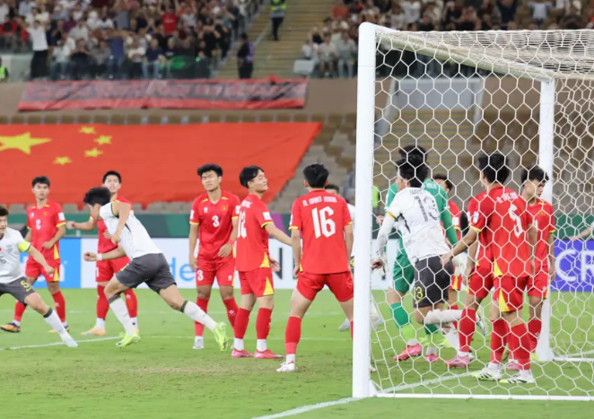 U23国足创造历史闯入亚洲杯决赛,国足24日晚将与日本队争冠 U23国足创造历史闯入亚洲杯决赛,国足24日晚将与日本队争冠