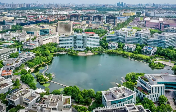 第一个2万亿经济大区要来了 2026年浦东区gdp或将站上2万亿