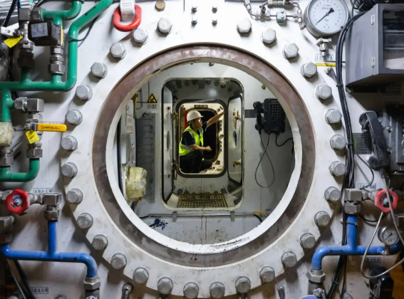 湖南大学团队研发盾构掘进运维与风险防控智能体 显著降低了施工事故率与人为误判风险 湖南大学团队研发盾构掘进运维与风险防控智能体 显著降低了施工事故率与人为误判风险