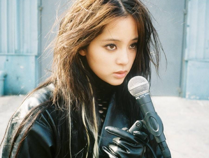 欧阳娜娜尝试了黑松露穿搭，2026年新春黑松露穿搭指南