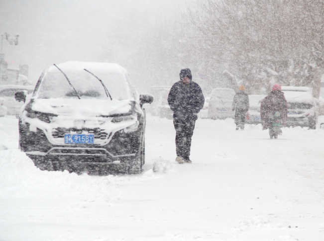 新一轮大范围雨雪将登场，全国20℃暖冬“限时体验”即将结束