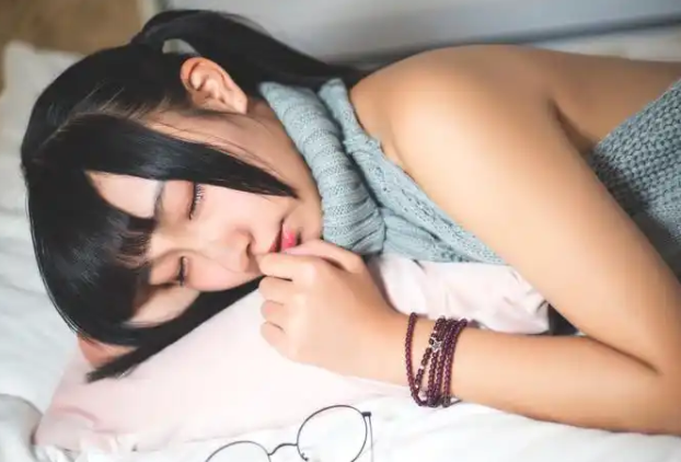 92岁奶奶每天睡觉超20小时，老人每天睡超20小时好吗?