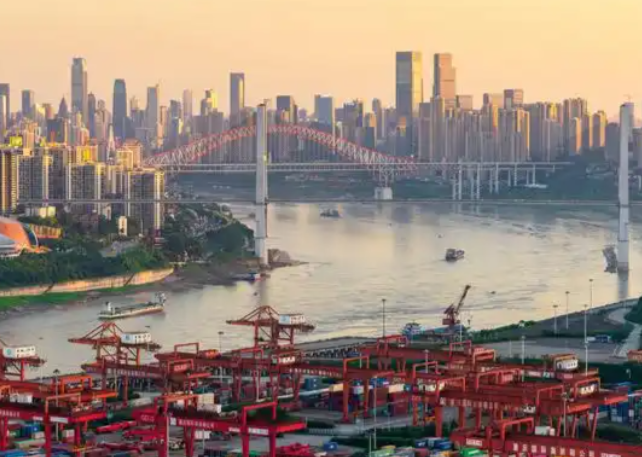 2025年重庆外贸进出口8006.8亿元 重庆外贸进出口同比增长12%