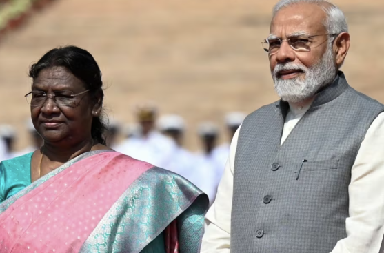 印度阅兵莫迪与冯德莱恩一同检阅 印度邀请冯德莱恩检阅阅兵式释放出哪些信号