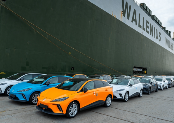 中国电动汽车加速驶进英国市场 中国汽车品牌在英国2025年市场份额达13.5%