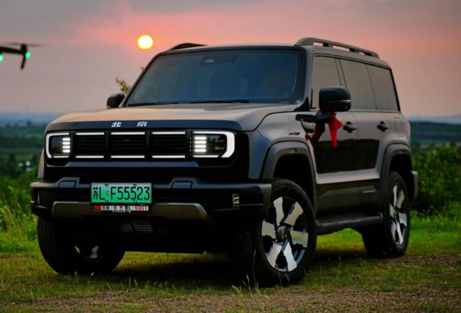 北京越野BJ40新车要来了!北京越野BJ40新车汽油柴油任选+标配8AT 北京越野BJ40新车要来了!北京越野BJ40新车汽油柴油任选+标配8AT