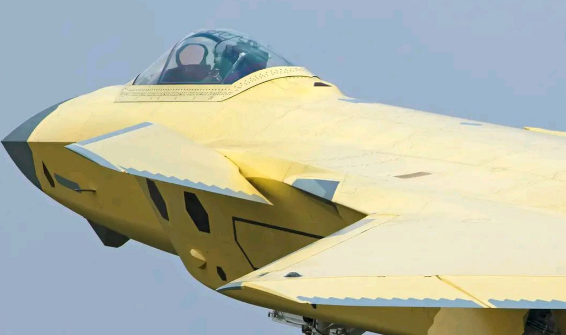 “黄皮”歼-20A来了 新型歼-20A有哪些方面的升级