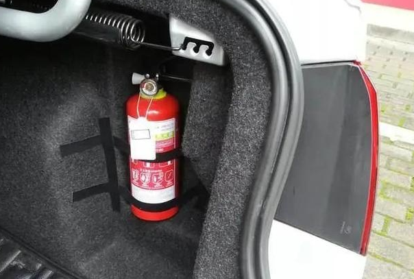 2026年长安CS75车载灭火器安装位置是否合理？
