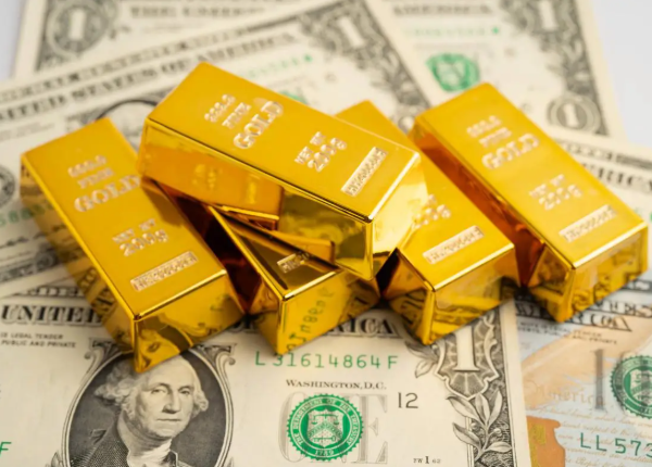 现货黄金突破5200美元再创历史新高,国内金饰克价冲至1620元 现货黄金突破5200美元再创历史新高,国内金饰克价冲至1620元