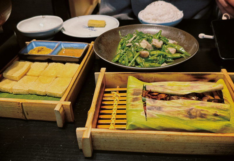 英国首相斯塔默现身三里屯吃云南菜，斯塔默到访第一餐