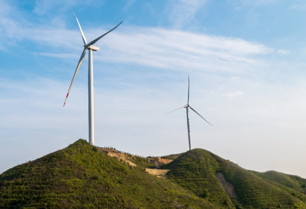 2025年我国可再生能源发电装机占比超过六成 2025年我国可再生能源发电量达到约4.0万亿千瓦时 2025年我国可再生能源发电装机占比超过六成 2025年我国可再生能源发电量达到约4.0万亿千瓦时