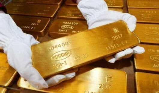 中国人去年狂买432吨金条金币 中国投资者2025年买走全球近十分之一黄金 中国人去年狂买432吨金条金币 中国投资者2025年买走全球近十分之一黄金