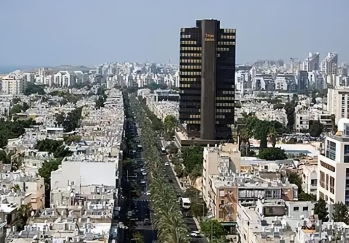 特朗普对伊朗提出两项要求 伊朗首都启动战时避难设施建设规划