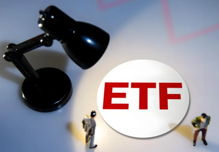 A500ETF华泰柏瑞和两只有色金属ETF,上周五净流入额均超10亿元 A500ETF华泰柏瑞和两只有色金属ETF,上周五净流入额均超10亿元