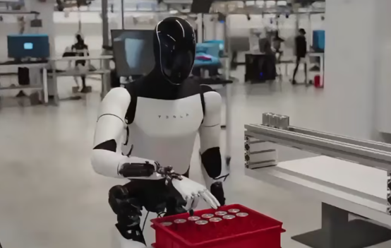 特斯拉第三代通用型人形机器人即将亮相 特斯拉第三代人形机器人升级自主学习能力 特斯拉第三代通用型人形机器人即将亮相 特斯拉第三代人形机器人升级自主学习能力