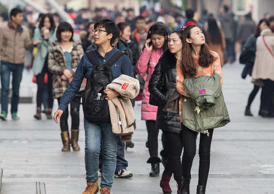 大回暖立春后可以收起羽绒服吗 2月3日至4日我国大部地区雨雪稀少晴朗干燥