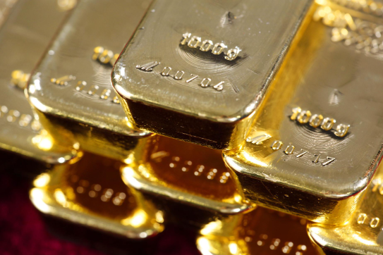 现货黄金站上4900美元/盎司 现货黄金3日大涨逾5%