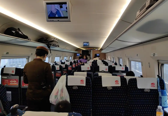 原来静音车厢是纯人工静音 高铁静音车厢主要依赖人工提醒劝阻