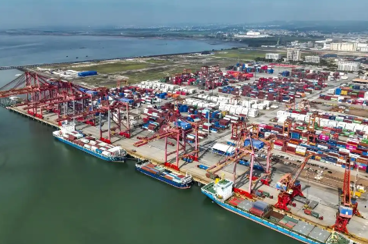 2025年中国轻工业经济运行稳中向好 2025年我国轻工商品出口9114.6亿美元 2025年中国轻工业经济运行稳中向好 2025年我国轻工商品出口9114.6亿美元