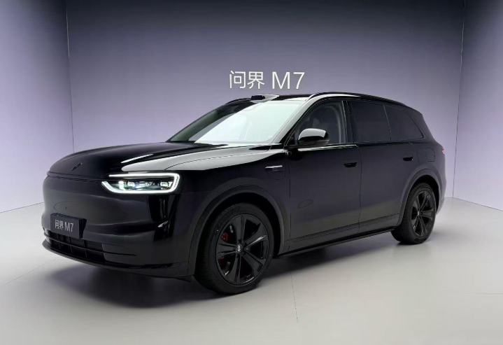 黑武士版问界M6实车曝光,2026款问界M6测试谍照曝光 黑武士版问界M6实车曝光,2026款问界M6测试谍照曝光