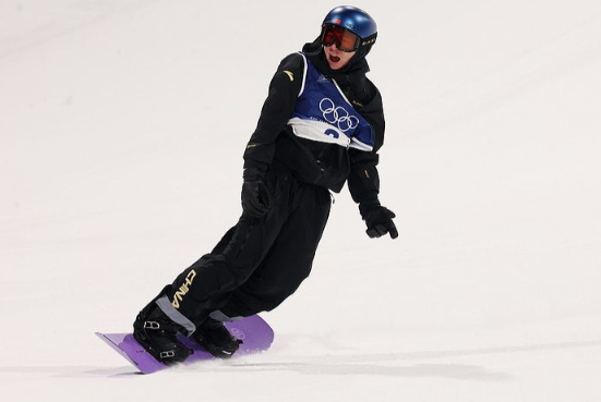 苏翊鸣惊天逆袭晋级决赛 苏翊鸣以第四名晋级米兰冬奥会男子单板滑雪大跳台决赛 苏翊鸣惊天逆袭晋级决赛 苏翊鸣以第四名晋级米兰冬奥会男子单板滑雪大跳台决赛