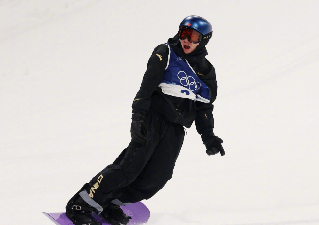 苏翊鸣惊天逆袭晋级决赛，苏翊鸣晋级米兰冬奥会单板滑雪男子大跳台决赛