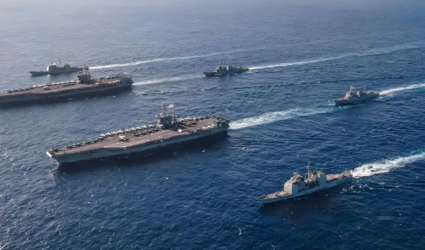 美伊代表团在阿曼首都开始核谈判 美伊双方军事部署达到近年的最高点