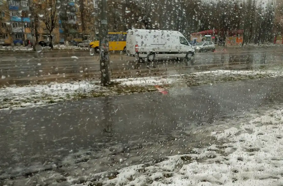 9日至10日南方多地有阴雨雪天气 中东部气温波动回升升幅10℃以上 9日至10日南方多地有阴雨雪天气 中东部气温波动回升升幅10℃以上