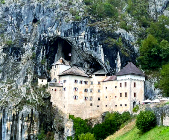 斯洛文尼亚有哪些地方值得去游玩 什么季节适合去斯洛文尼亚旅游 斯洛文尼亚有哪些地方值得去游玩 什么季节适合去斯洛文尼亚旅游