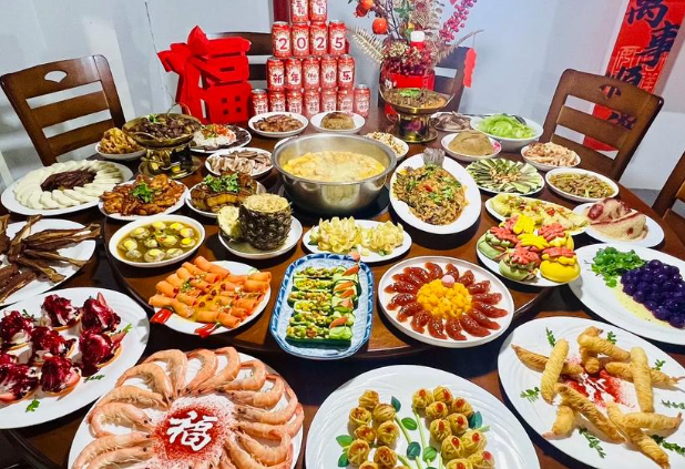 团圆饭剩菜反复加热怎么办？2026年春节剩菜科学处理与食用要点