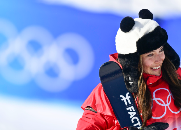 谷爱凌说决赛拿出了自己最佳表现,为中国代表团夺下米兰冬奥首银 谷爱凌说决赛拿出了自己最佳表现,为中国代表团夺下米兰冬奥首银