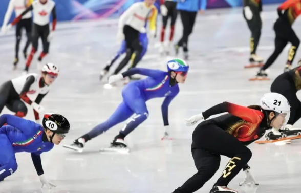 中国短道速滑队混合接力获第4名 意大利队获得短道速滑队混合接力冠军